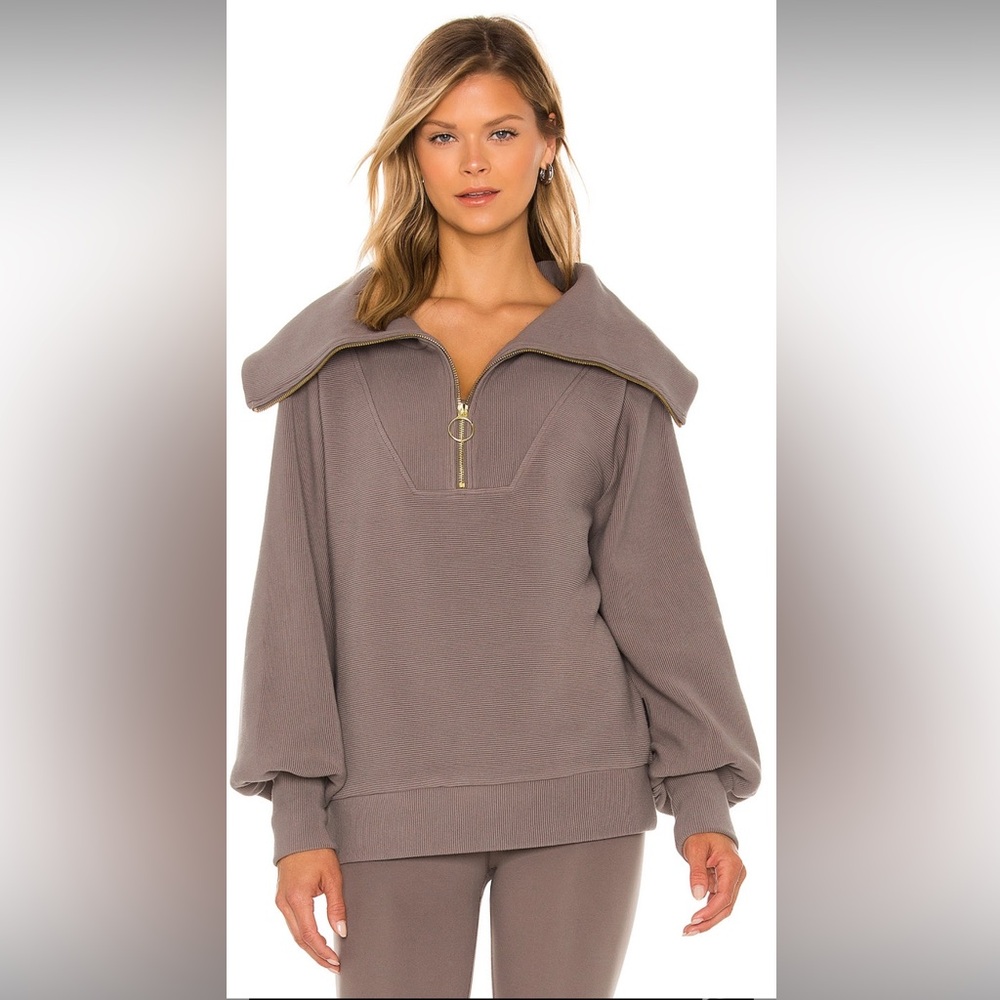 Varley Vine Half Zip Pullover Size extra small in color deep charcoal
